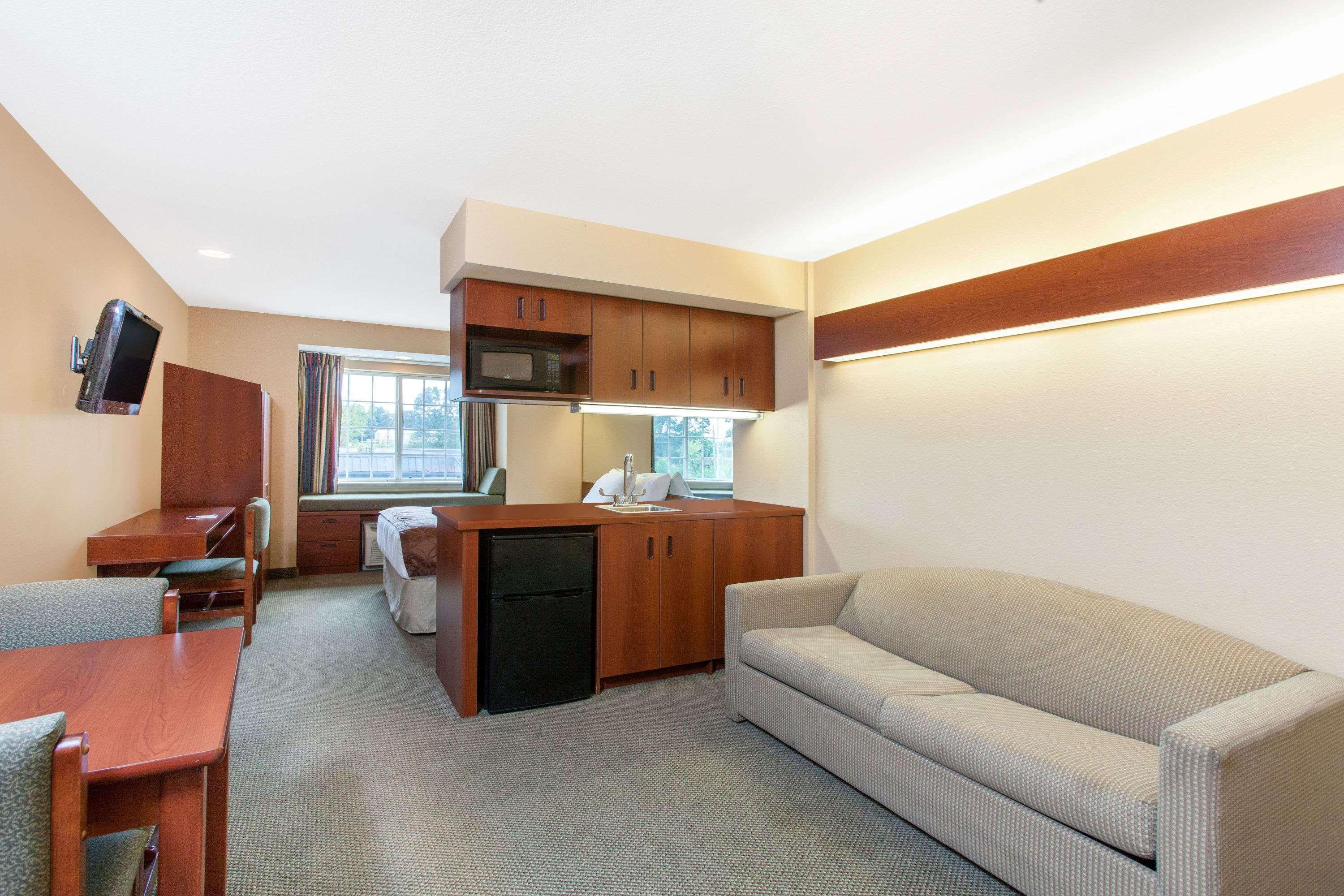 Microtel Inn By Wyndham Rogers Zewnętrze zdjęcie